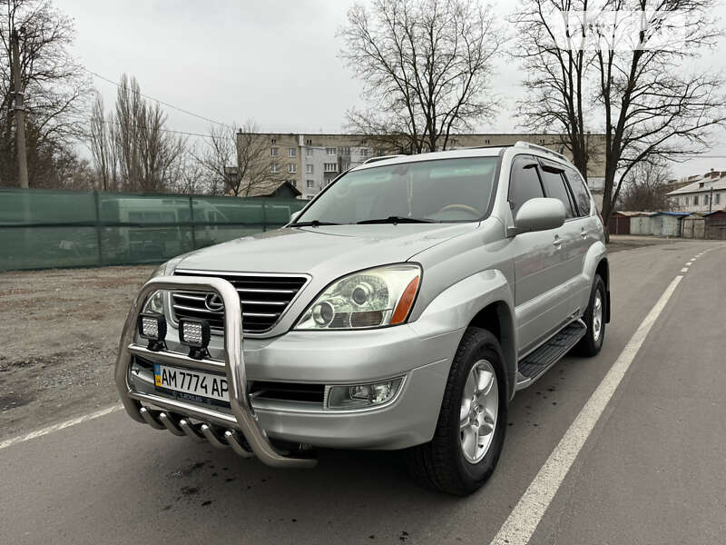 Lexus GX 2005