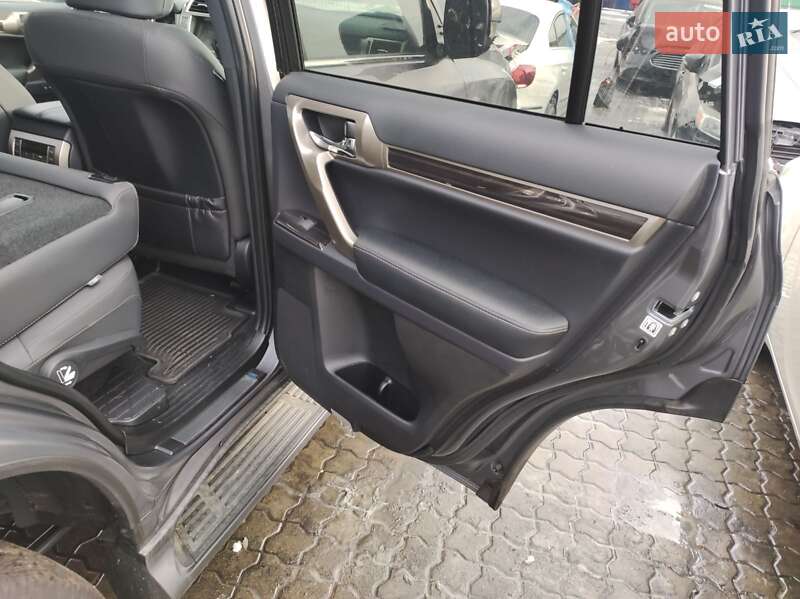 Внедорожник / Кроссовер Lexus GX 2021 в Киеве фото 16 Внедорожник / Кроссовер Lexus GX 2021 в Киеве