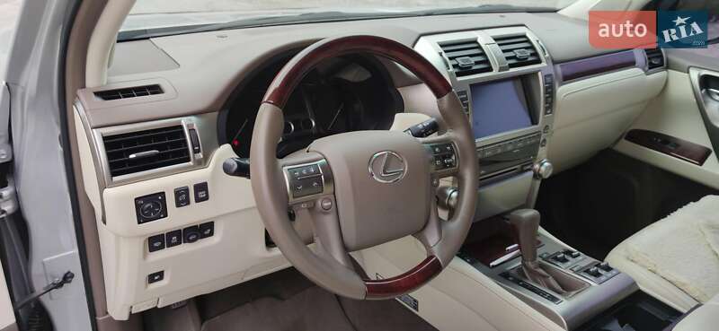 Внедорожник / Кроссовер Lexus GX 2010 в Чорткове