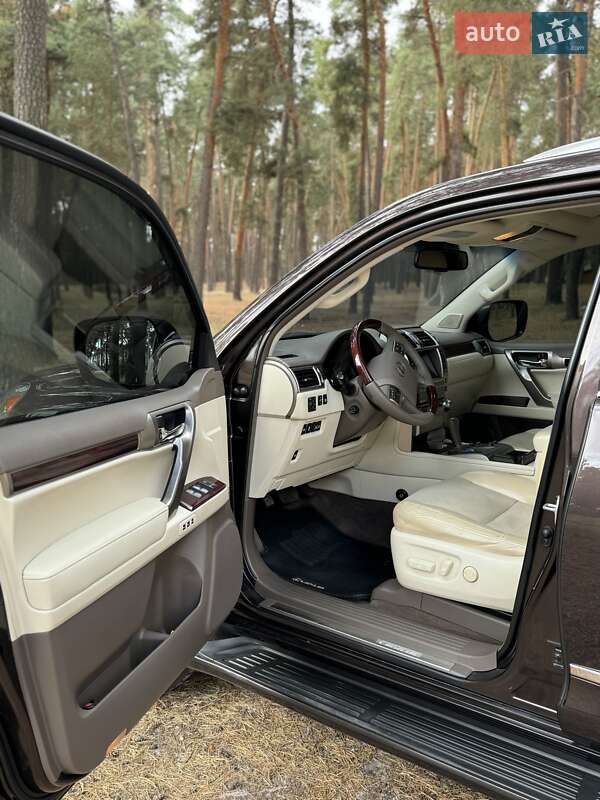 Внедорожник / Кроссовер Lexus GX 2011 в Ахтырке