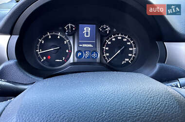 Внедорожник / Кроссовер Lexus GX 2010 в 