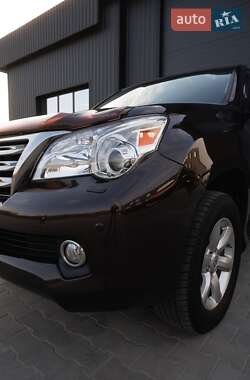 Позашляховик / Кросовер Lexus GX 2011 в 