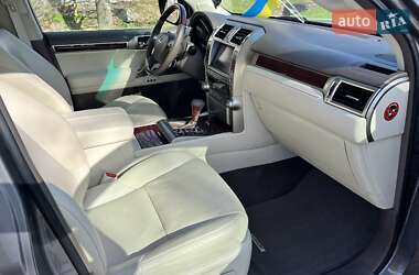 Позашляховик / Кросовер Lexus GX 2010 в 