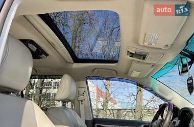 Позашляховик / Кросовер Lexus GX 2010 в 