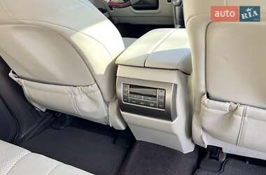 Позашляховик / Кросовер Lexus GX 2010 в 