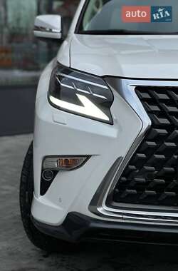 Позашляховик / Кросовер Lexus GX 2020 в 
