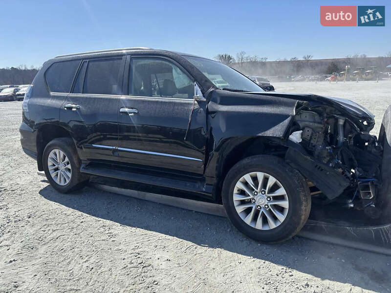 Внедорожник / Кроссовер Lexus GX 2018 в 