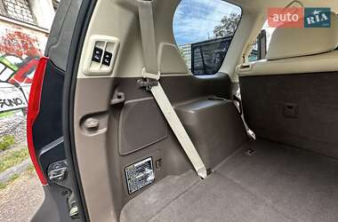 Позашляховик / Кросовер Lexus GX 2010 в 