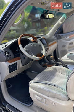 Внедорожник / Кроссовер Lexus GX 2004 в 
