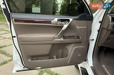 Позашляховик / Кросовер Lexus GX 2014 в 