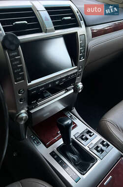 Внедорожник / Кроссовер Lexus GX 2010 в 