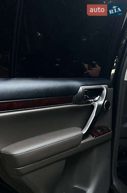 Внедорожник / Кроссовер Lexus GX 2010 в 