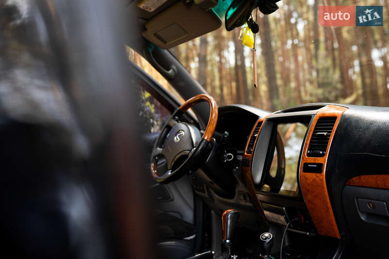 Внедорожник / Кроссовер Lexus GX 2004 в Кременце