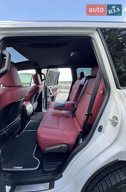 Внедорожник / Кроссовер Lexus GX 2019 в 