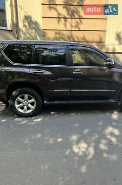 Позашляховик / Кросовер Lexus GX 2012 в 