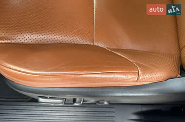Внедорожник / Кроссовер Lexus GX 2013 в 