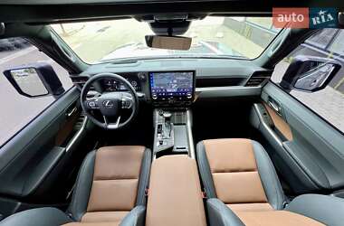Позашляховик / Кросовер Lexus GX 2024 в 