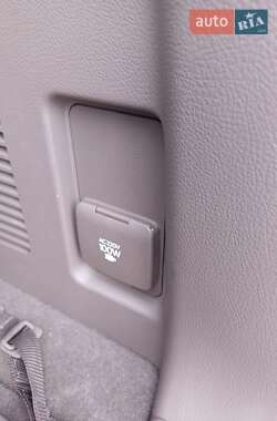 Внедорожник / Кроссовер Lexus GX 2012 в 