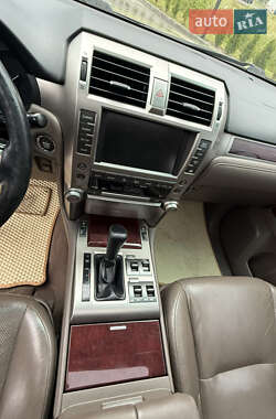 Внедорожник / Кроссовер Lexus GX 2010 в 
