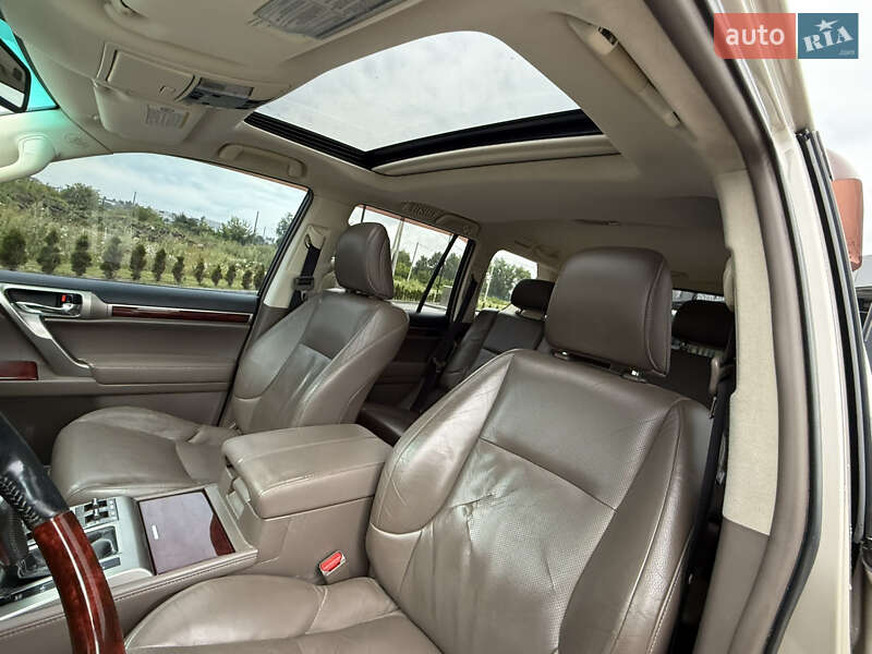 Позашляховик / Кросовер Lexus GX 2010 в Золочеві