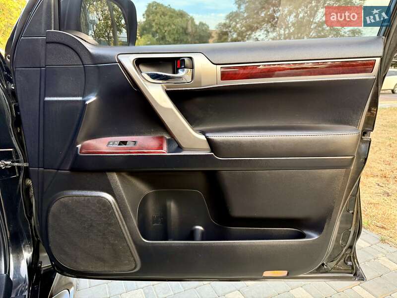 Внедорожник / Кроссовер Lexus GX 2013 в Одессе