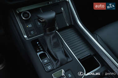 Позашляховик / Кросовер Lexus GX 2025 в 