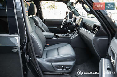 Позашляховик / Кросовер Lexus GX 2025 в 