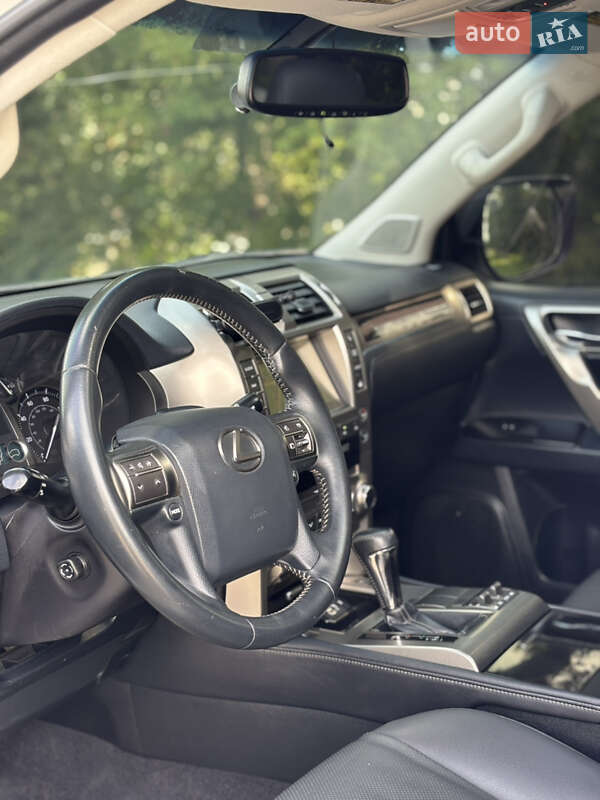 Внедорожник / Кроссовер Lexus GX 2017 в Киеве фото 15 Внедорожник / Кроссовер Lexus GX 2017 в Киеве