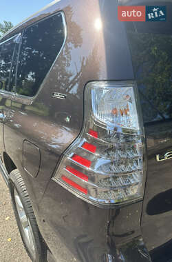Позашляховик / Кросовер Lexus GX 2013 в 
