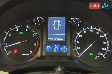 Внедорожник / Кроссовер Lexus GX 2010 в 