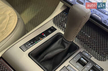 Внедорожник / Кроссовер Lexus GX 2010 в 