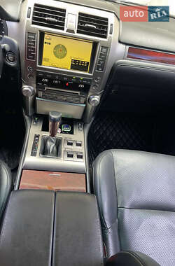 Позашляховик / Кросовер Lexus GX 2010 в 