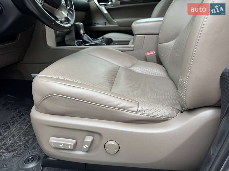 Позашляховик / Кросовер Lexus GX 2020 в Києві