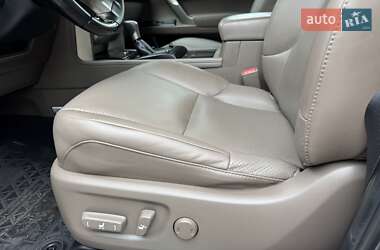 Позашляховик / Кросовер Lexus GX 2020 в 