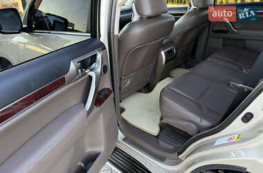 Позашляховик / Кросовер Lexus GX 2010 в 