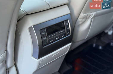 Позашляховик / Кросовер Lexus GX 2010 в 