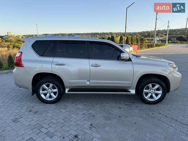 Позашляховик / Кросовер Lexus GX 2010 в Золочеві