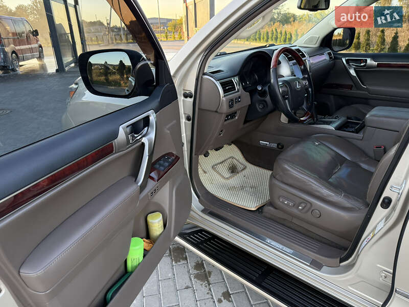 Позашляховик / Кросовер Lexus GX 2010 в Золочеві