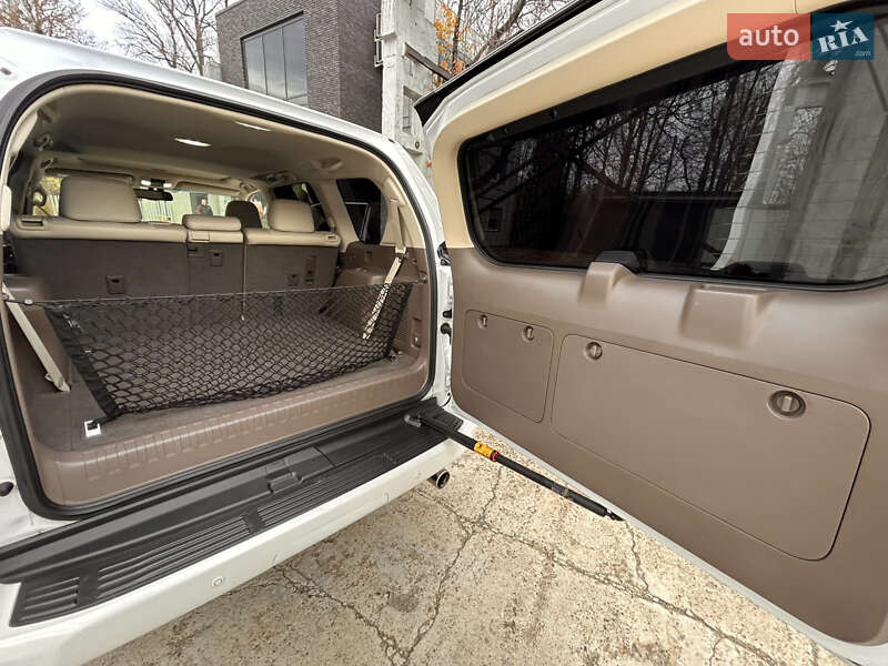 Внедорожник / Кроссовер Lexus GX 2012 в Черновцах