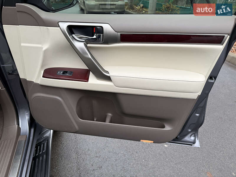 Позашляховик / Кросовер Lexus GX 2015 в Умані