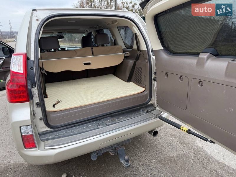 Внедорожник / Кроссовер Lexus GX 2010 в Надворной