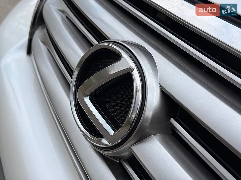 Lexus GX 2012 VIN JTJJM7FX405048249 фото оголошення 6 з 84