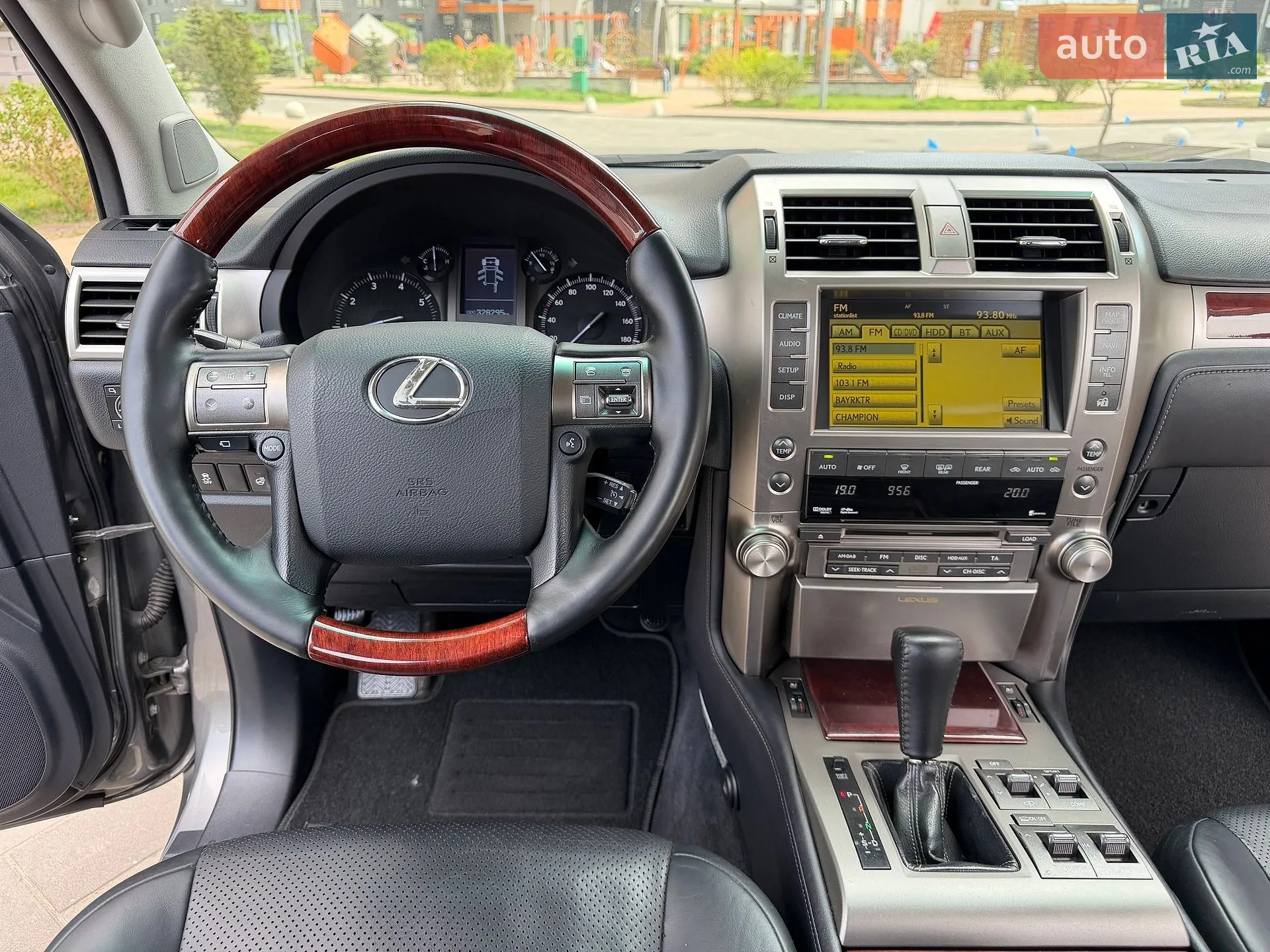 2010 Lexus GX - мініатюра 26