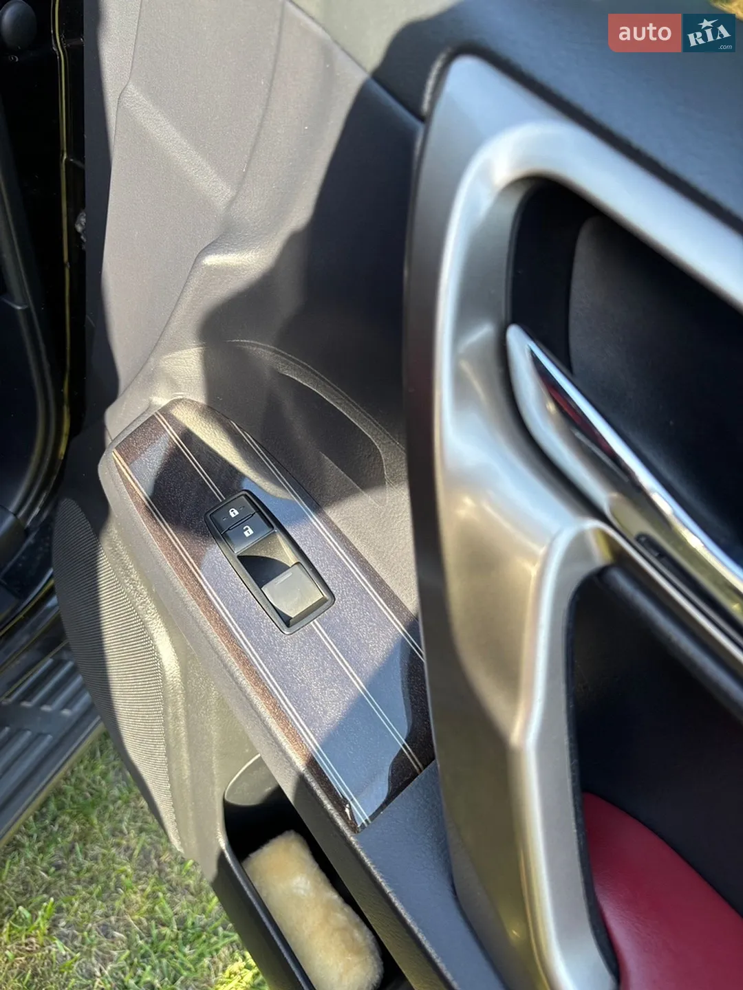 Lexus GX 2020 VIN JTJJM7FX305260320 фото оголошення 11 з 44