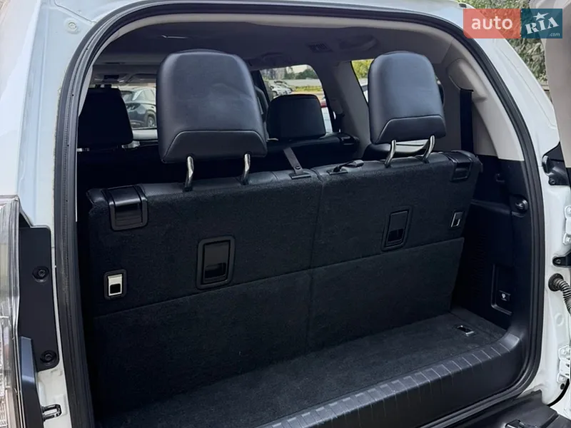 Lexus GX 2016 VIN JTJBM7FX2G5141981 фото оголошення 18 з 60