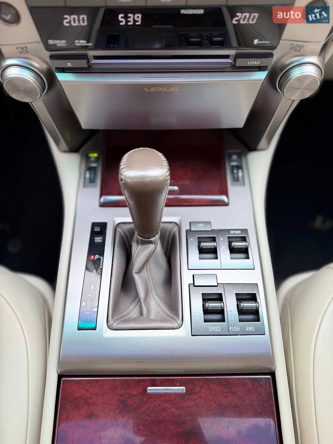 2010 Lexus GX - мініатюра 22