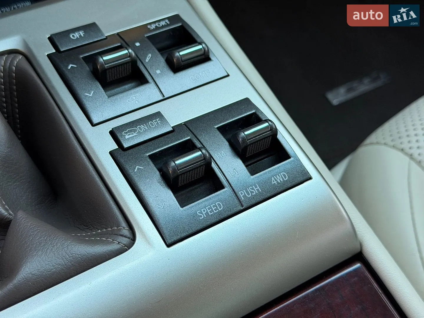 2011 Lexus GX - мініатюра 29