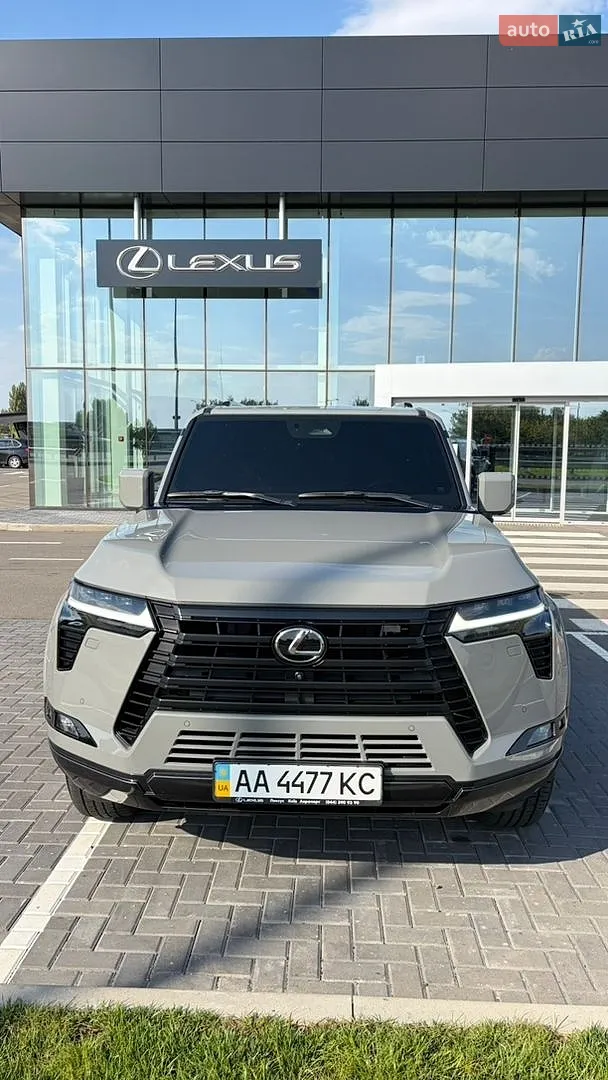 2025 Lexus GX - фото 1