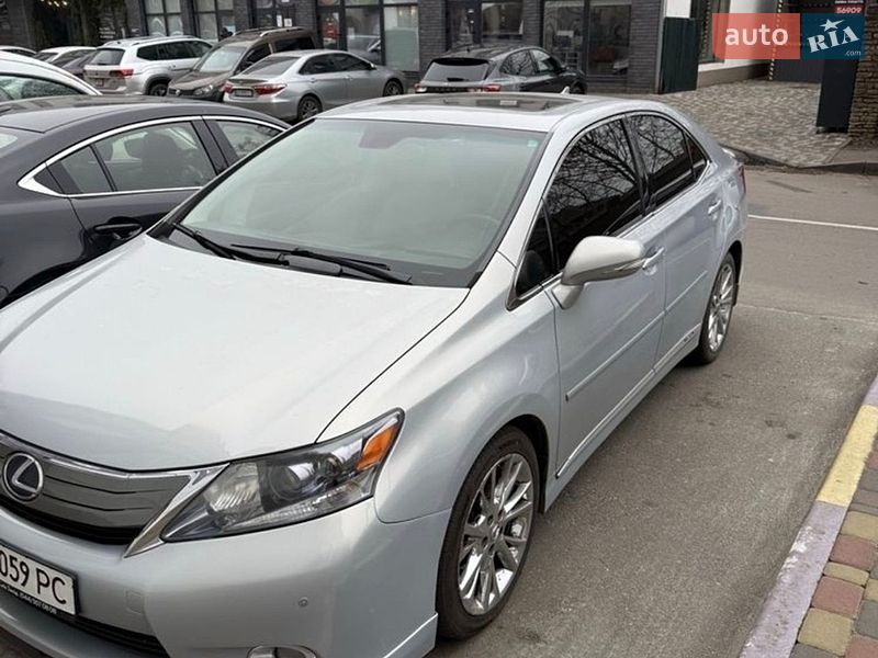 Lexus HS 2010