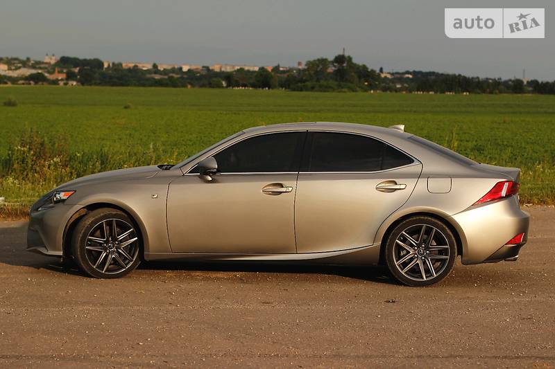 Lexus IS 200 lexus is 200t fsport
